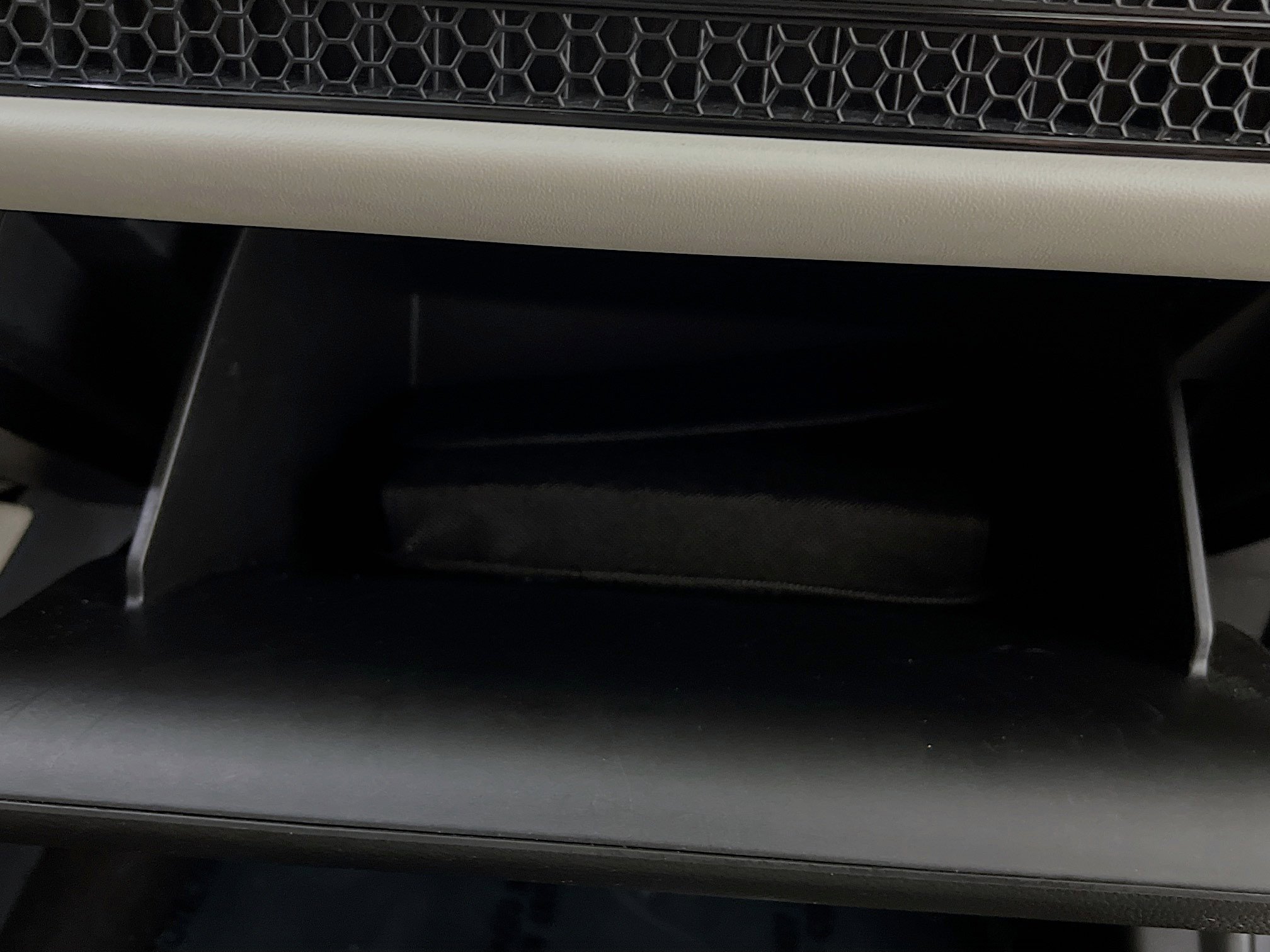 Used 2023 Honda HR-V LX image 35