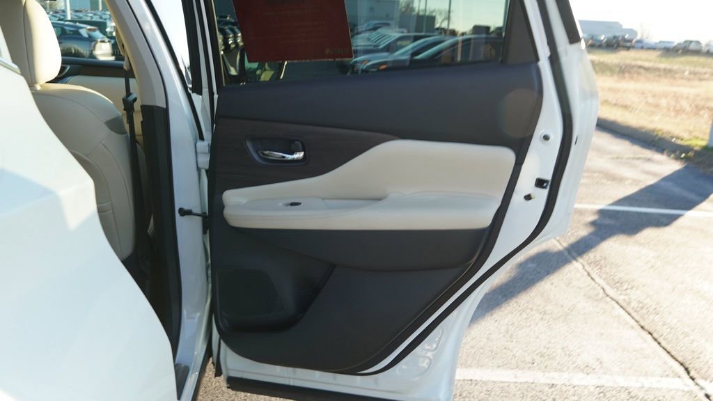 Used 2024 Nissan Murano Platinum w/ Cargo Package image 21