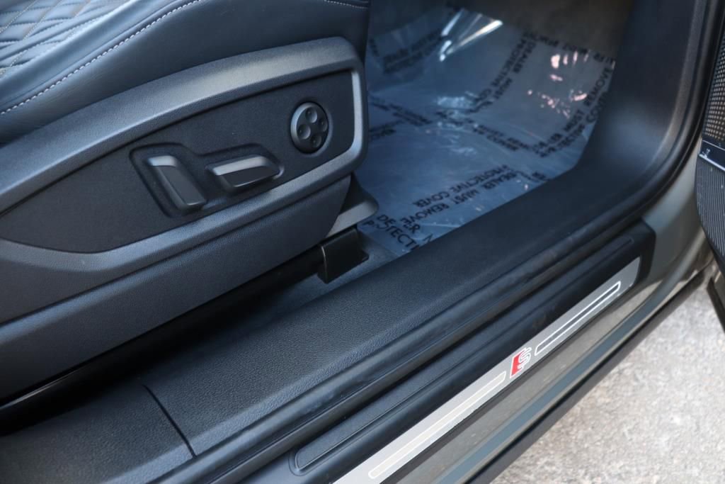 Used 2023 Audi SQ5 Premium Plus w/ Premium Plus Package image 34