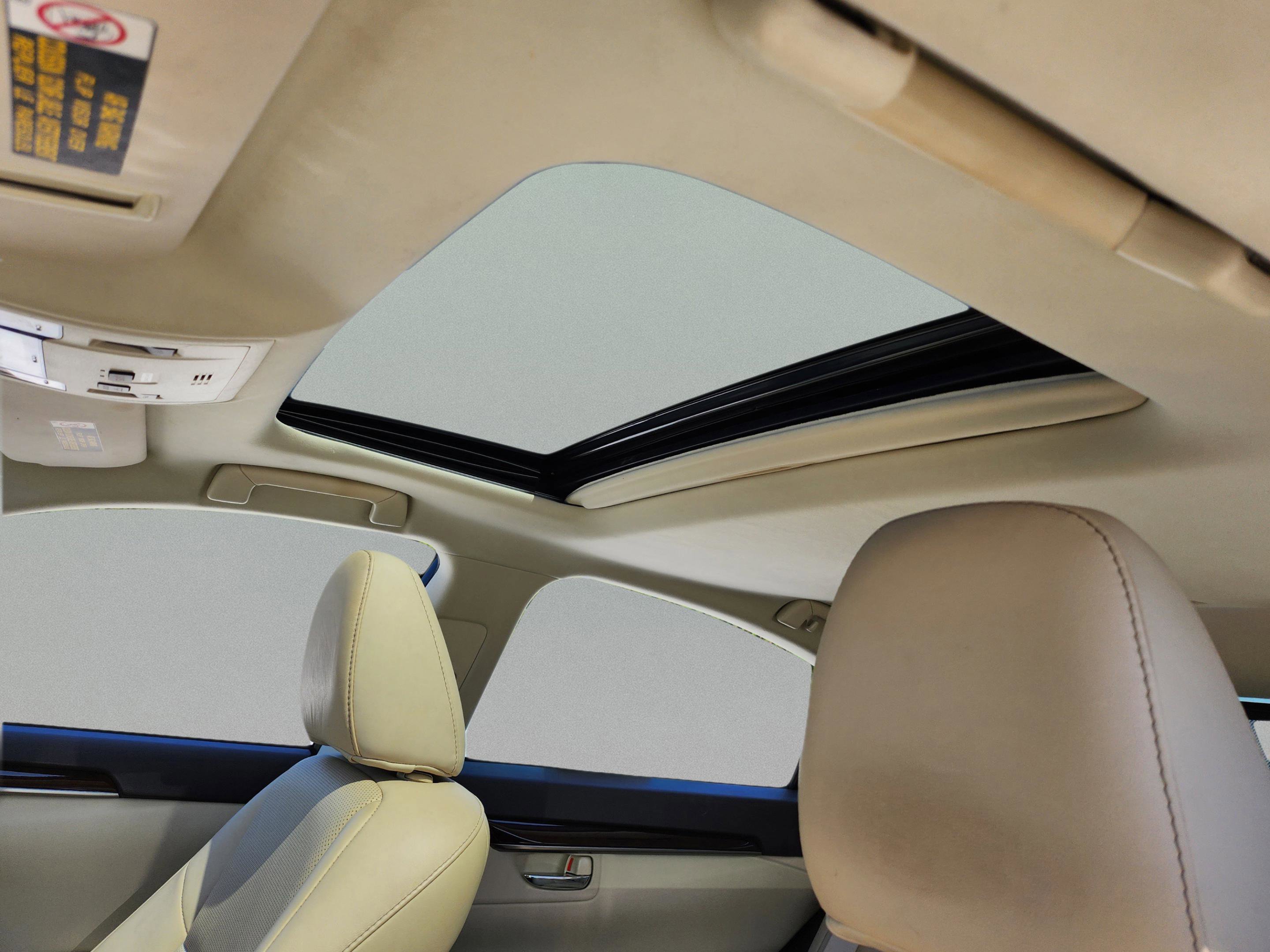 Used 2018 Lexus ES 350 w/ Luxury Package w/Wood Trim FWD image 20