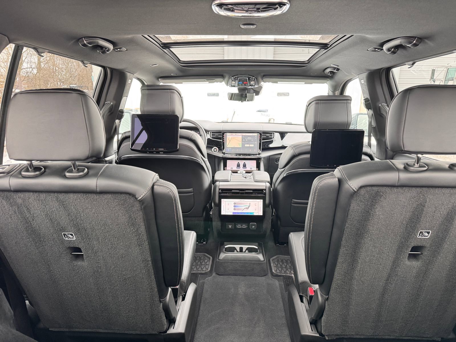 New 2026 Jeep Grand Wagoneer Summit image 15