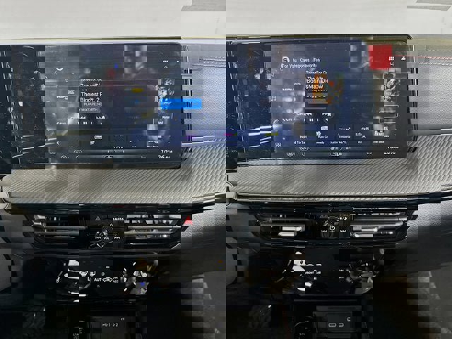 New 2026 Nissan Kicks SR w/ Cold Weather Package image 15