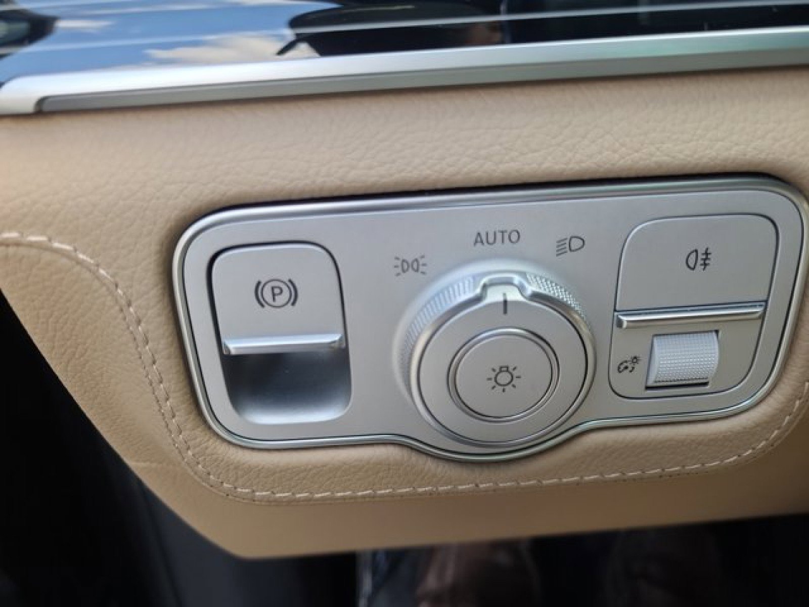 Used 2024 Mercedes-Benz GLE 350 4MATIC image 28