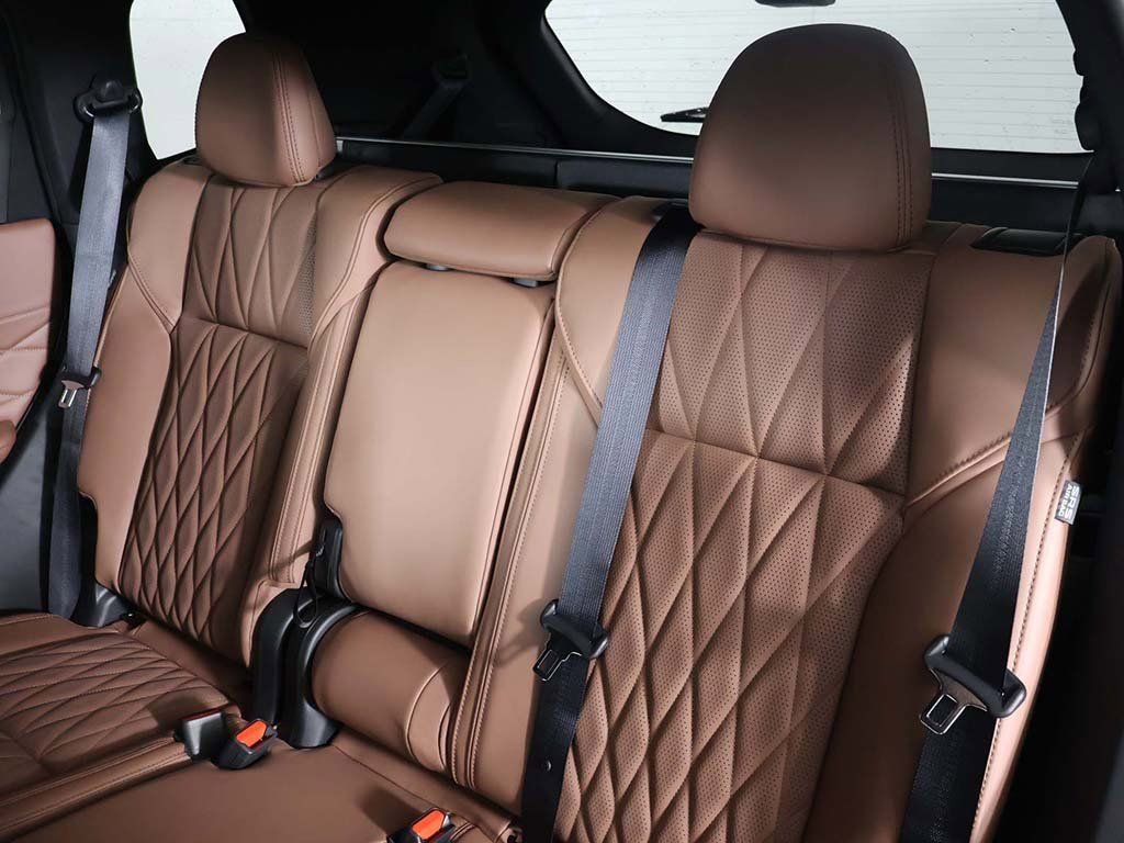 New 2026 Mitsubishi Outlander SEL image 36