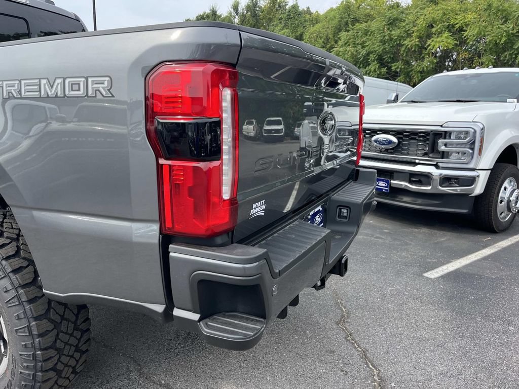 New 2026 Ford F250 Lariat w/ Tremor Off-Road Package AWD/4WD image 11