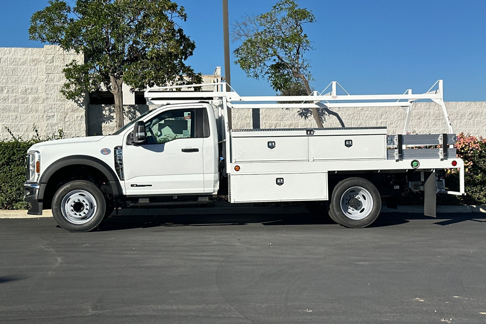 New 2026 Ford F450 XL w/ XL Chrome Package RWD image 7