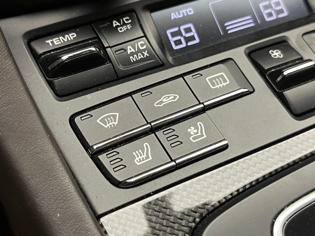 Used 2015 Porsche 911 Turbo S image 20