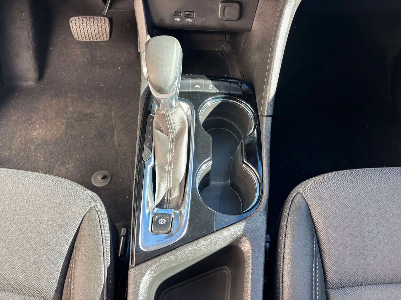 Used 2025 Buick Encore GX Preferred image 41