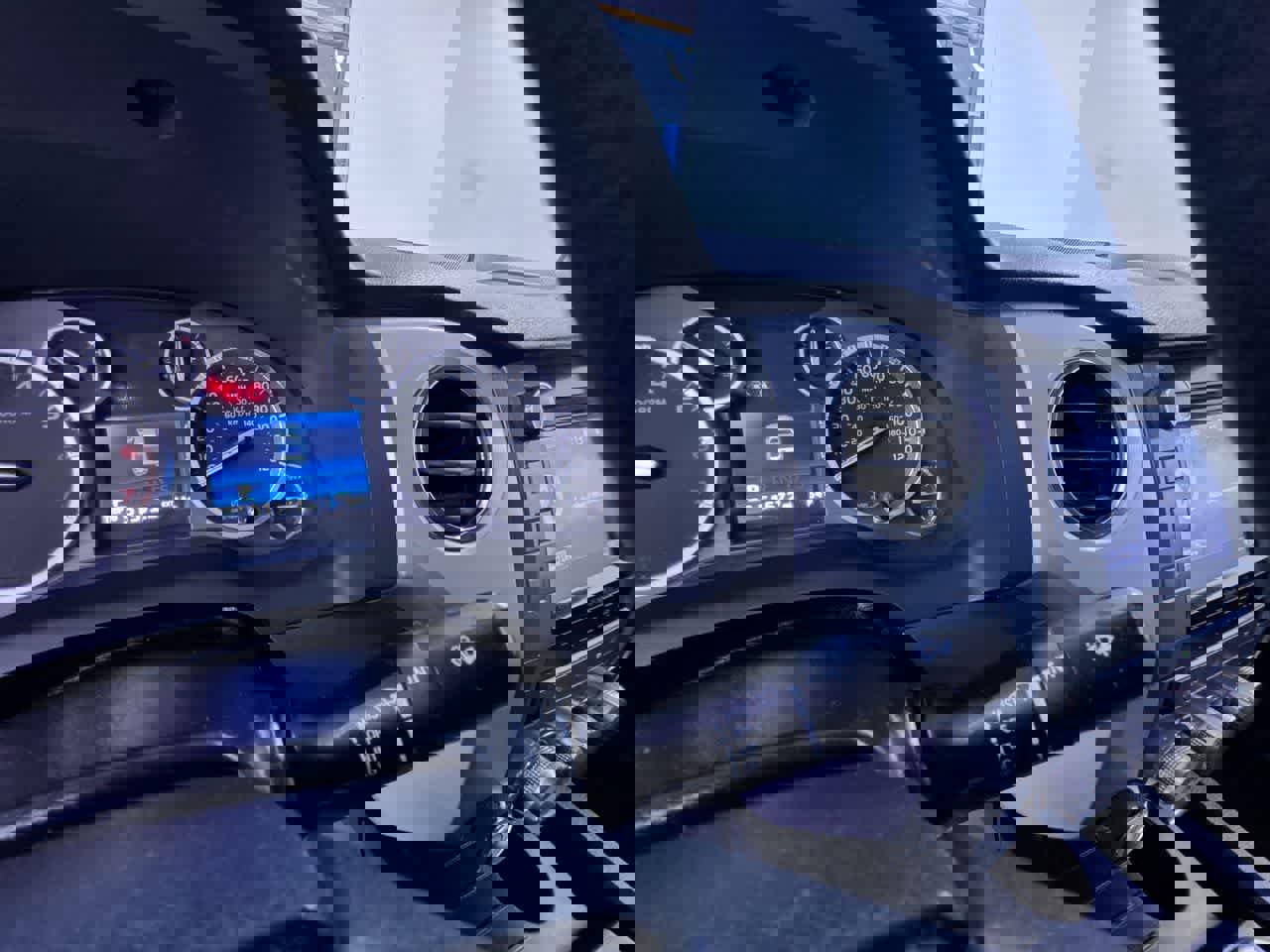 Used 2015 Toyota Tundra SR5 w/ SR5 Upgrade Package image 19