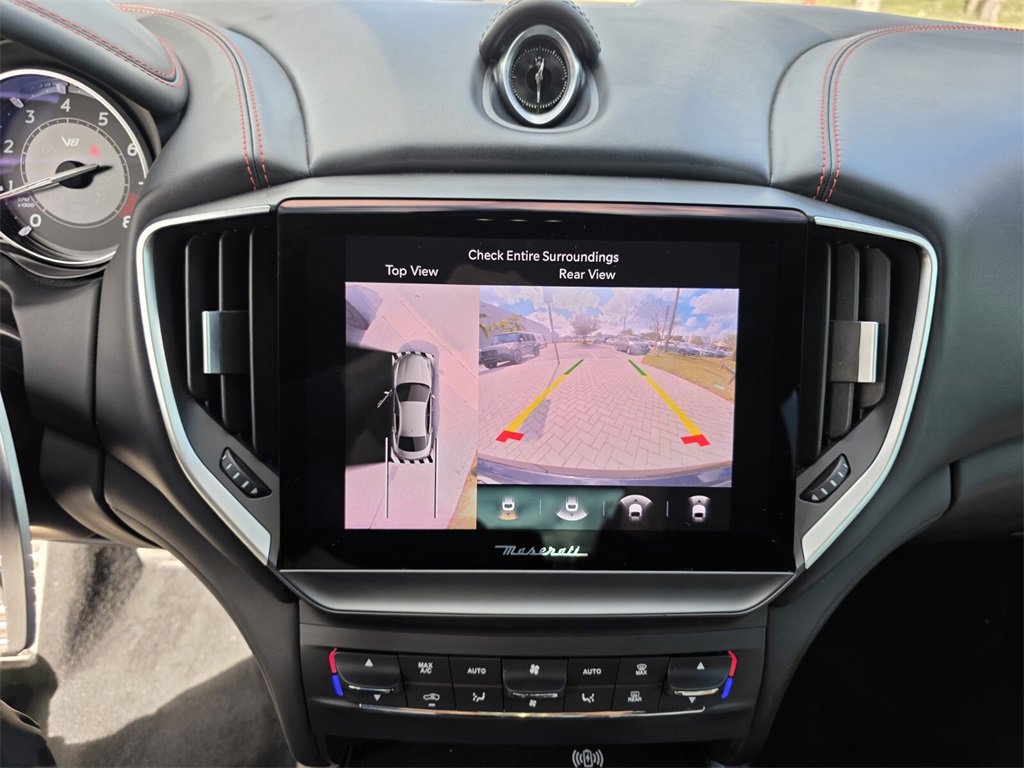 Used 2023 Maserati Ghibli Trofeo image 24