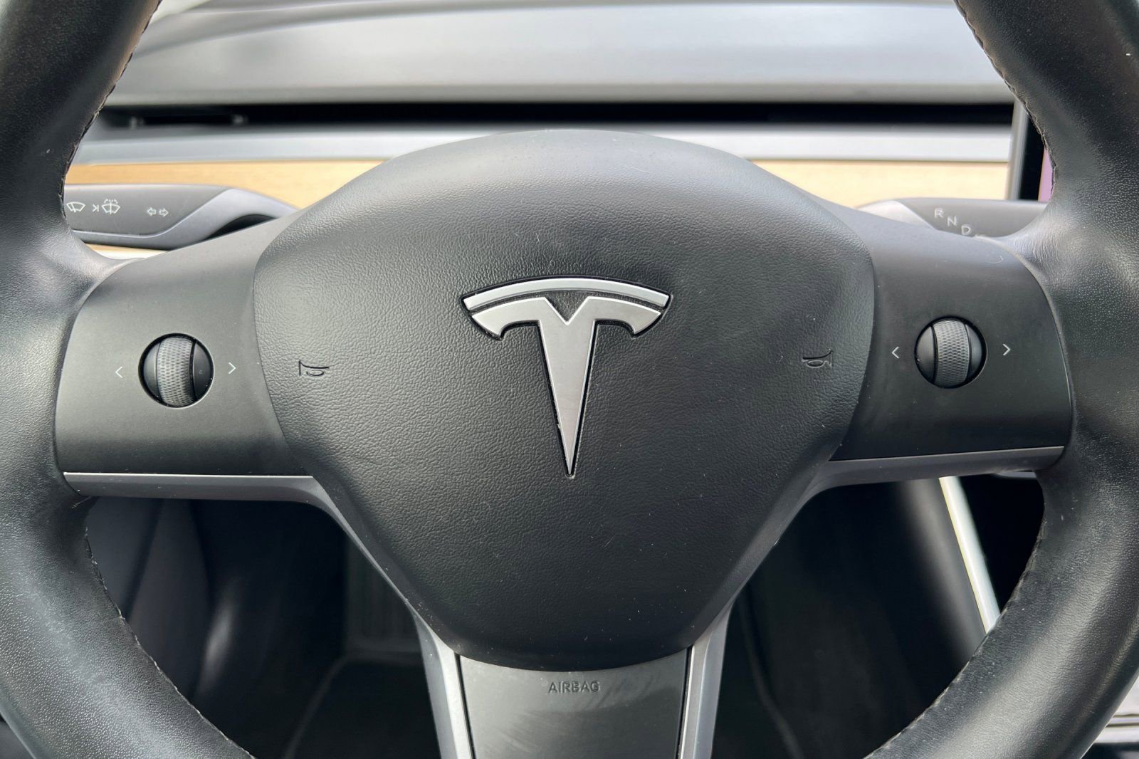 Used 2019 Tesla Model 3 Standard Range image 29