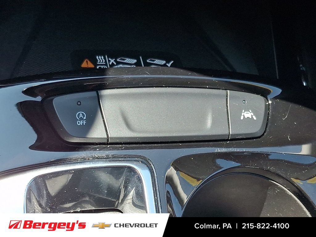 Certified 2024 Chevrolet Trax LT w/ Sunroof Package FWD image 26