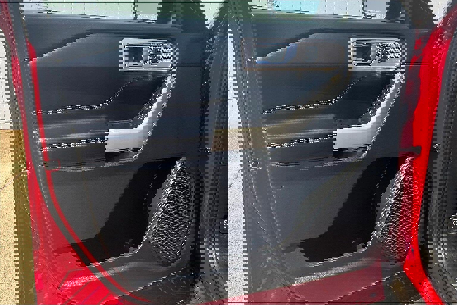 Used 2021 Ford Explorer Limited w/ Equipment Group 301A image 28