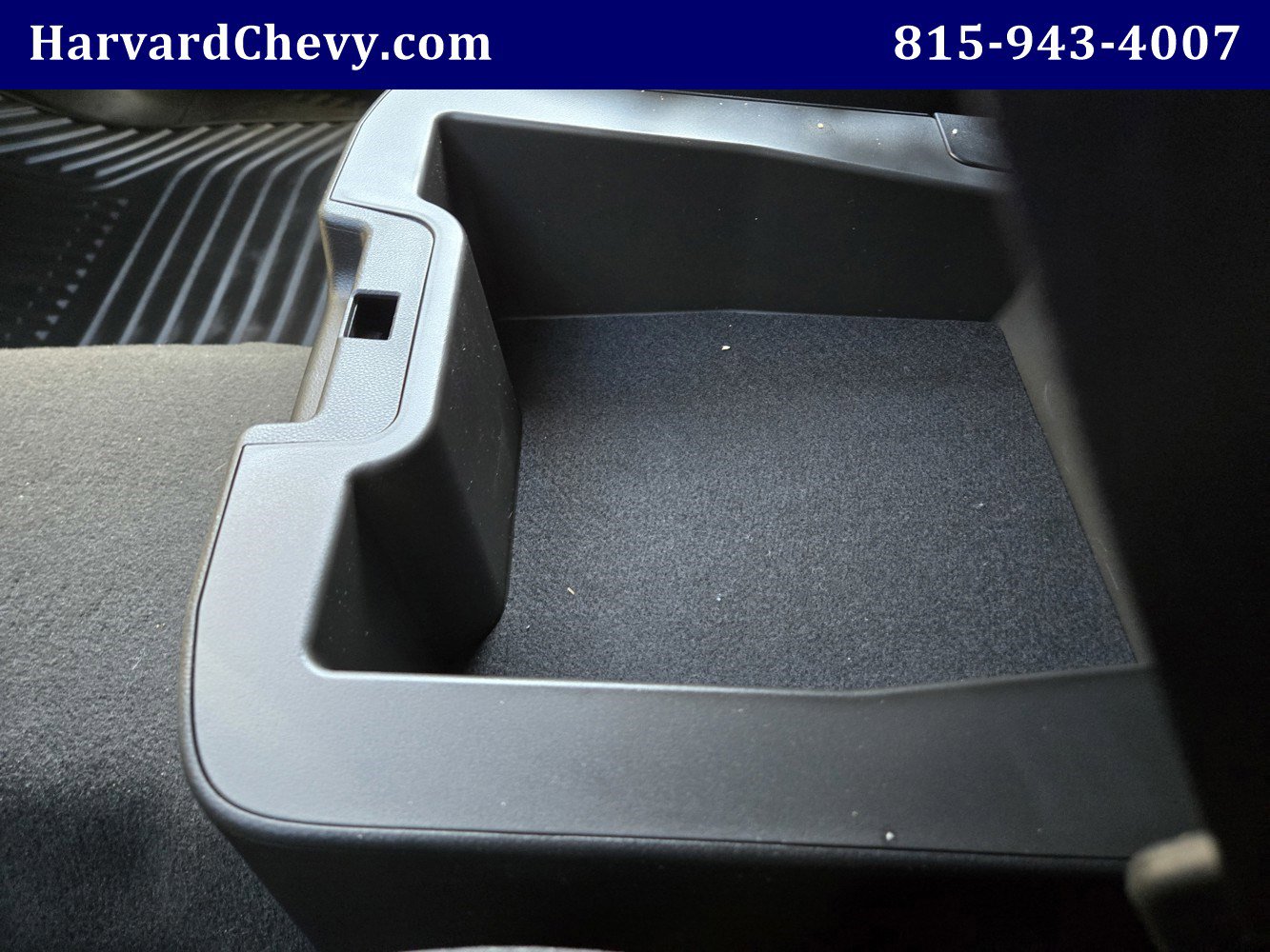 Used 2024 Chevrolet Silverado 2500 Custom w/ Custom Value Package image 12