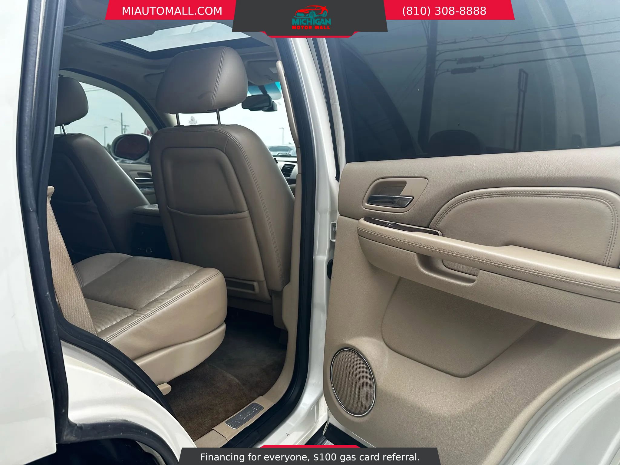 Used 2013 Cadillac Escalade Premium AWD/4WD image 10
