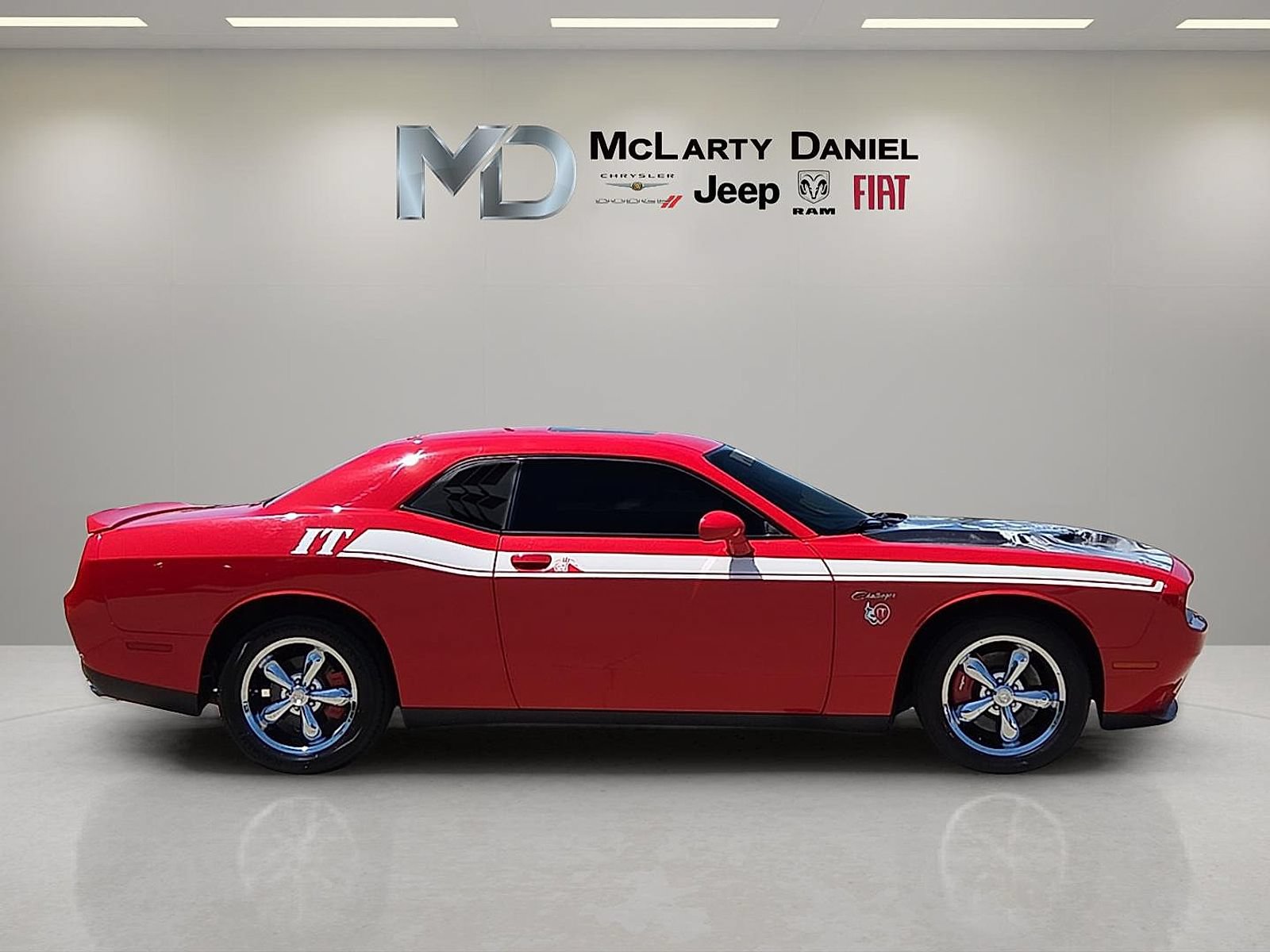 Used 2015 Dodge Challenger R/T Plus RWD image 6