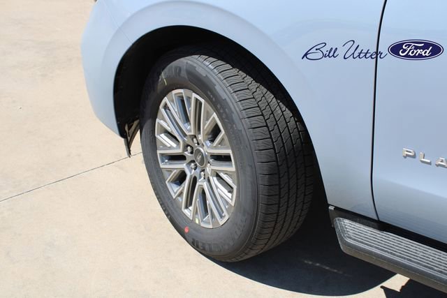 New 2026 Ford Expedition Platinum image 5