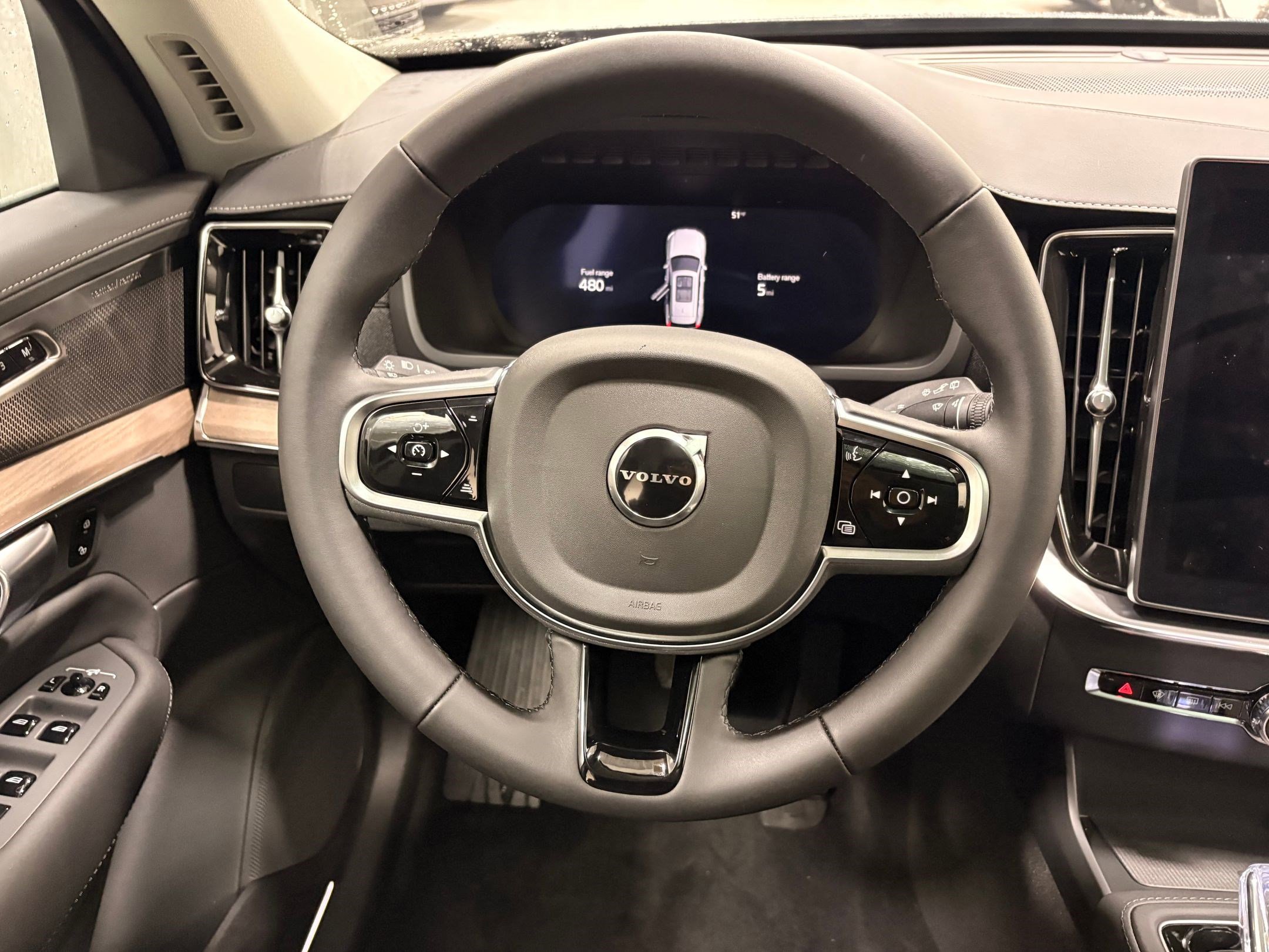 New 2026 Volvo XC90 T8 Plus image 17