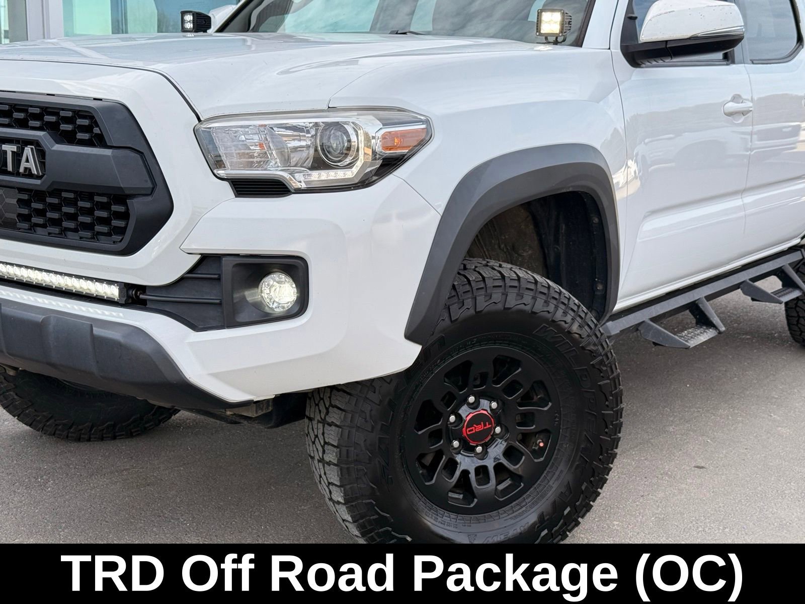 Used 2019 Toyota Tacoma TRD Off-Road image 3