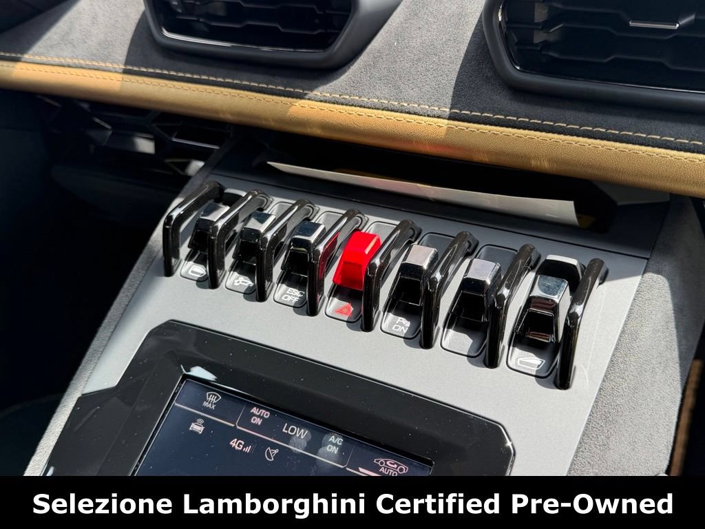 Used 2024 Lamborghini Huracan Tecnica RWD image 43