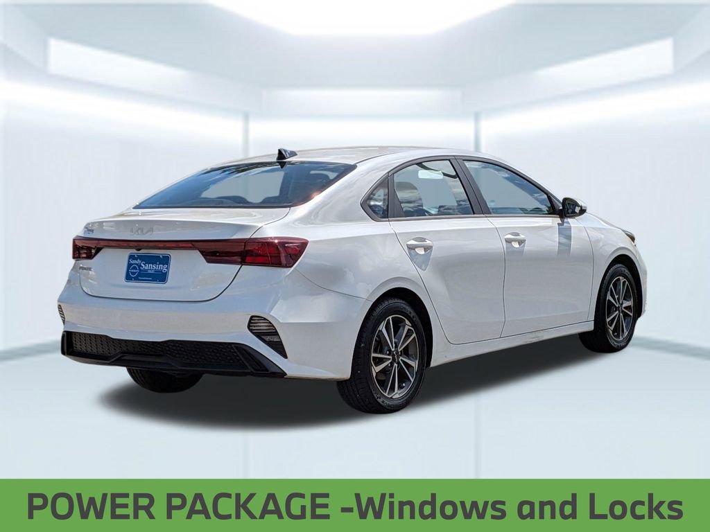 Used 2023 Kia Forte LXS FWD image 7
