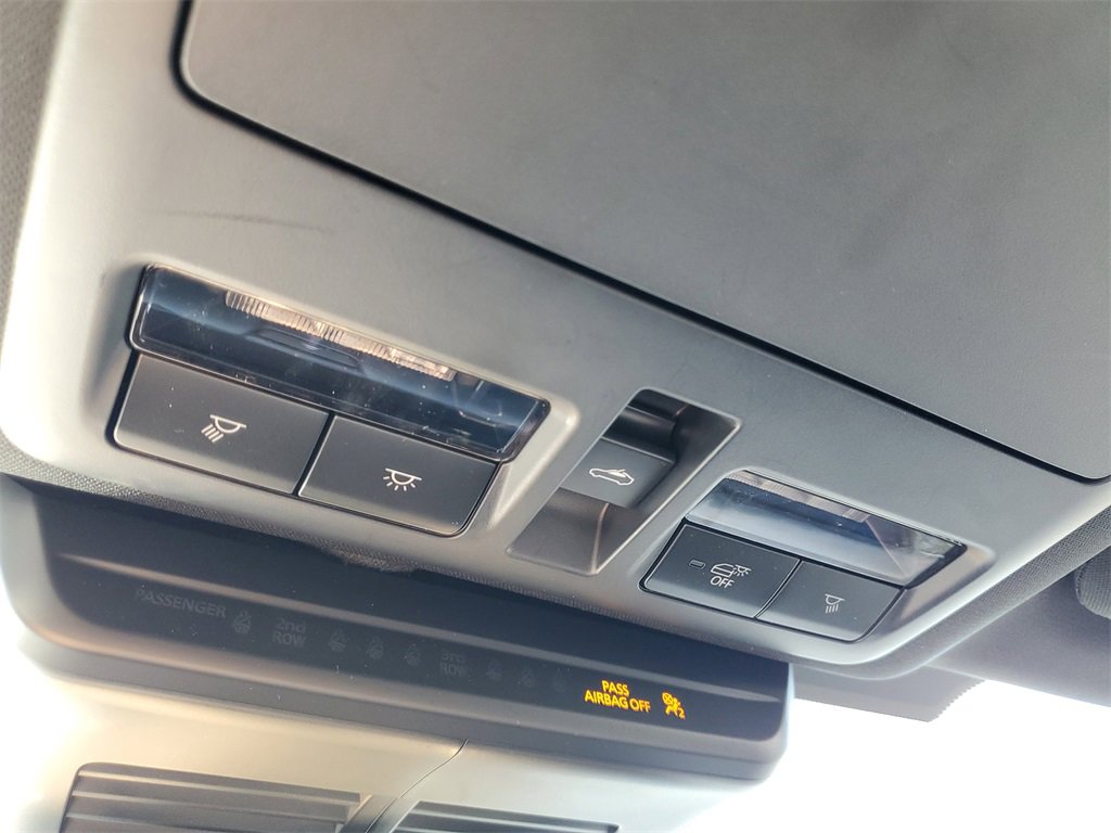 Used 2025 MAZDA CX-70 Plug-In Hybrid w/ Premium Plus image 33