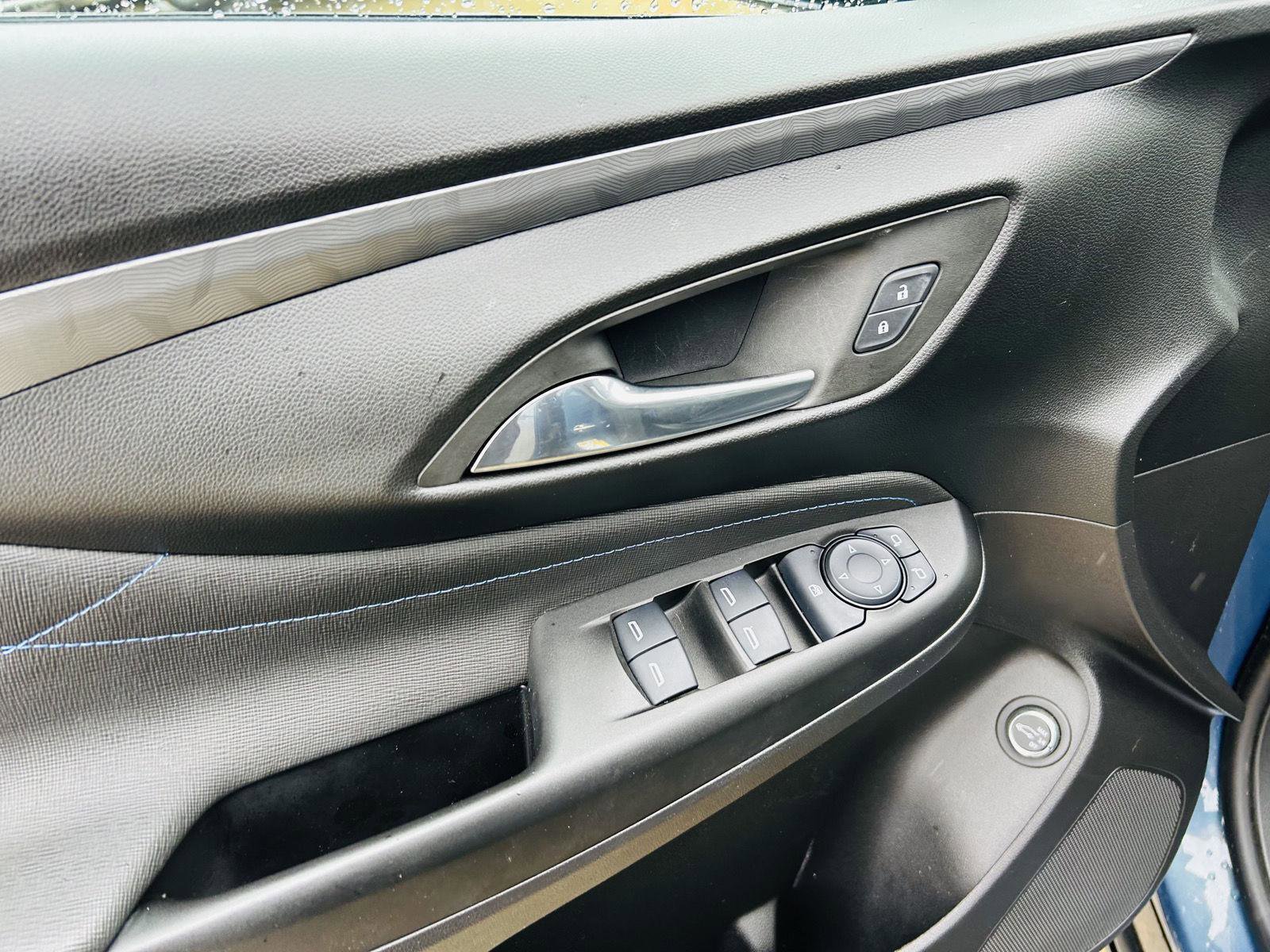 Used 2025 Buick Envista Sport Touring w/ Convenience I Package image 13