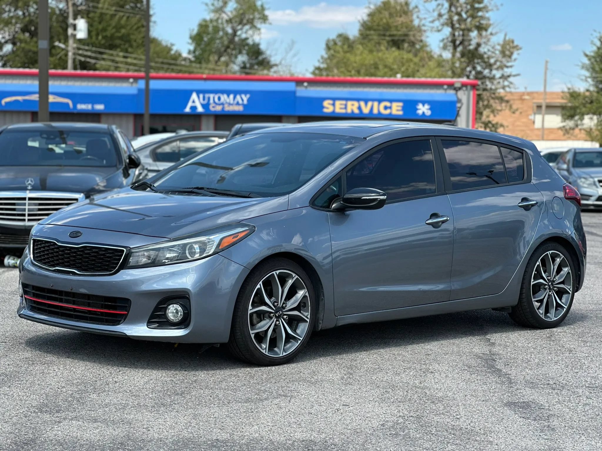 Used 2017 Kia Forte SX w/ SX Premium Tech Package FWD image 1