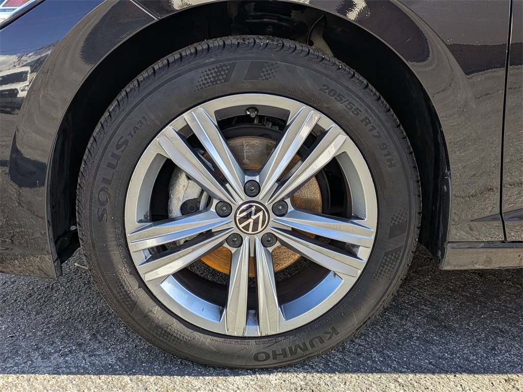 Used 2024 Volkswagen Jetta SE image 31