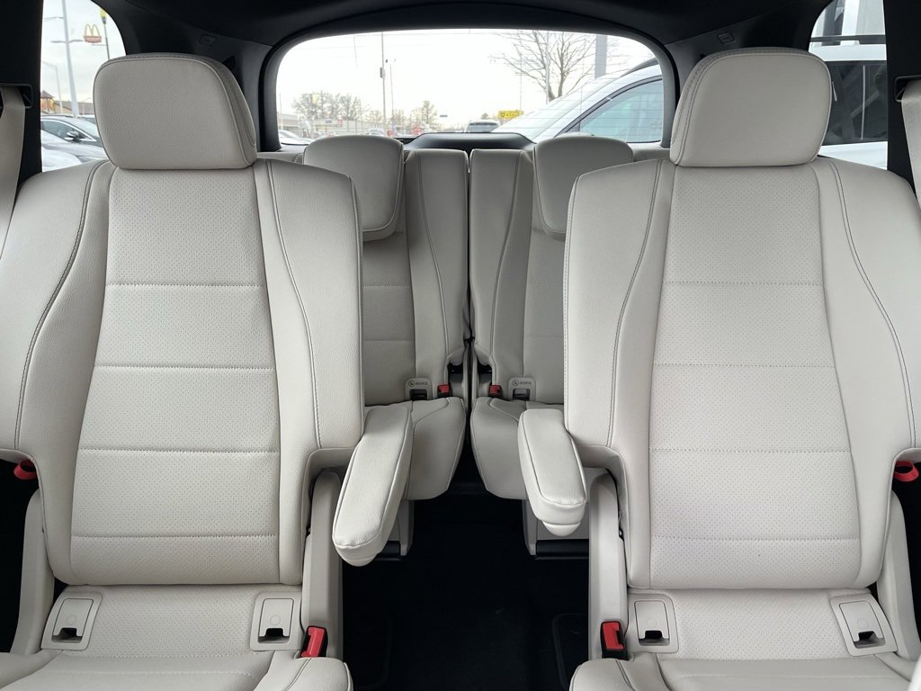 Used 2025 Mercedes-Benz GLS 450 4MATIC image 69
