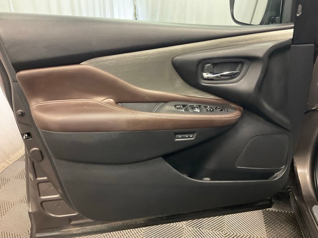 Used 2017 Nissan Murano SL AWD/4WD image 16