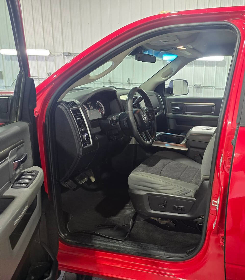 Used 2017 RAM 3500 Big Horn AWD/4WD image 7