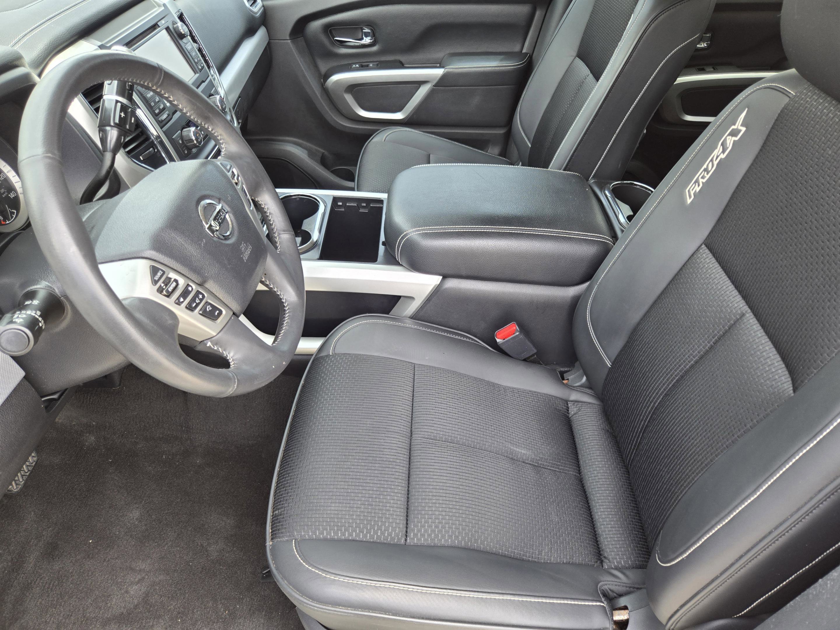 Used 2018 Nissan Titan PRO-4X w/ Pro-4x Utility Package AWD/4WD image 9