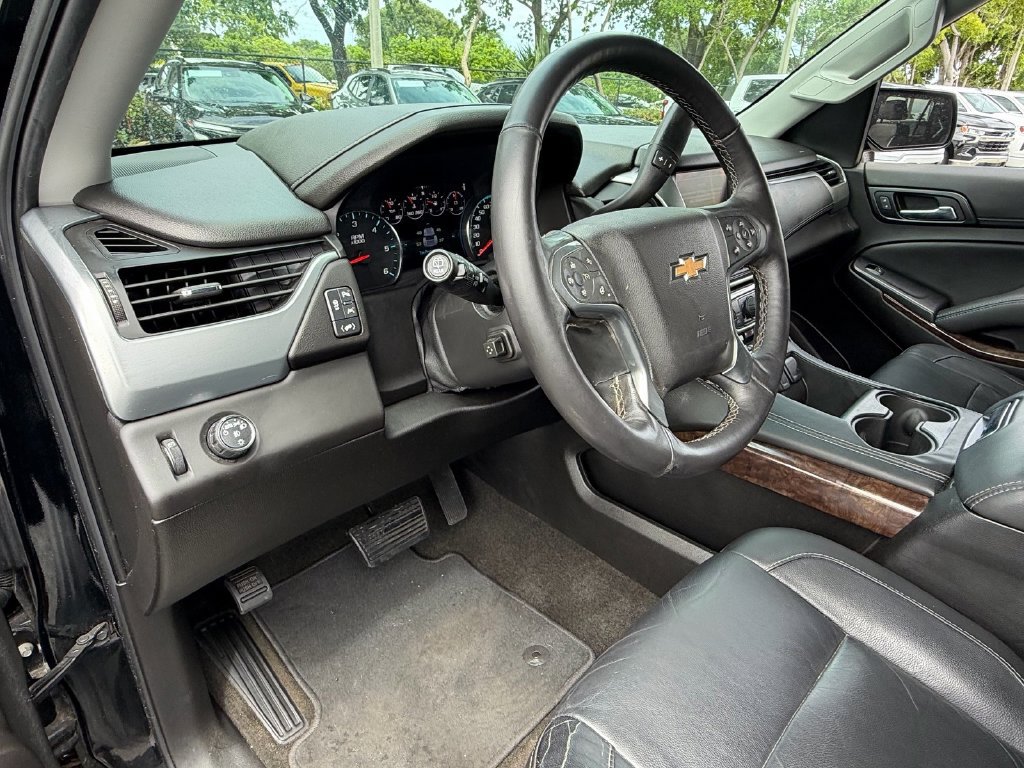 Used 2017 Chevrolet Tahoe LT w/ Luxury Package RWD image 10