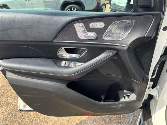 Used 2022 Mercedes-Benz GLS 450 4MATIC image 26