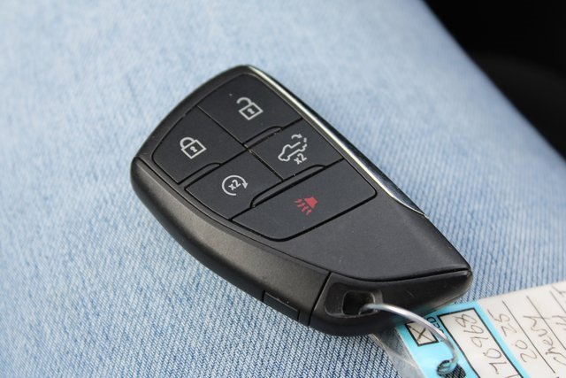 Used 2025 Chevrolet Silverado 1500 LT image 24