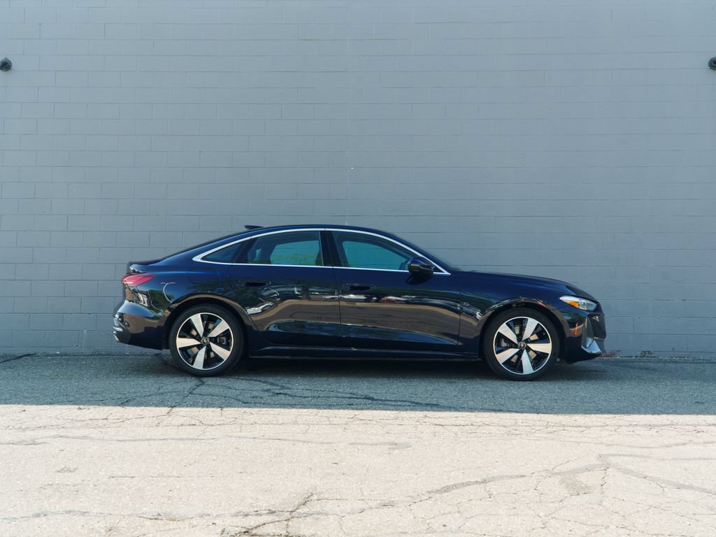 Used 2025 Audi A5 2.0T Premium w/ Convenience Package AWD/4WD image 8