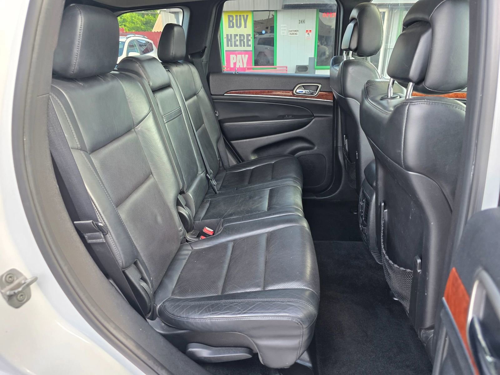 Used 2013 Jeep Grand Cherokee Limited w/ Luxury Group II AWD/4WD image 11