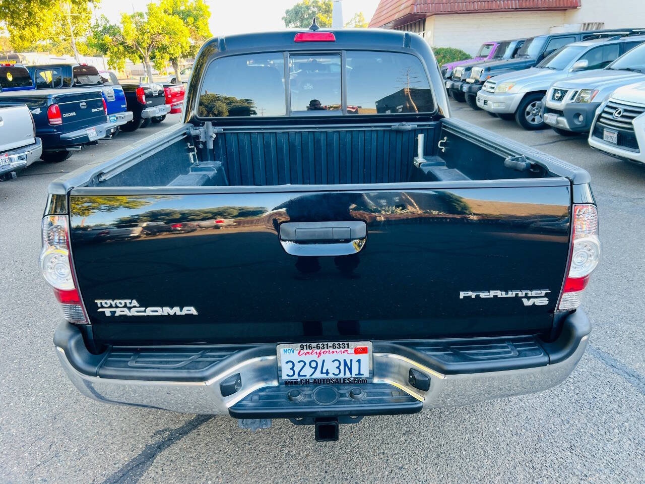 Used 2014 Toyota Tacoma PreRunner w/ TRD Off-Road Package RWD image 8