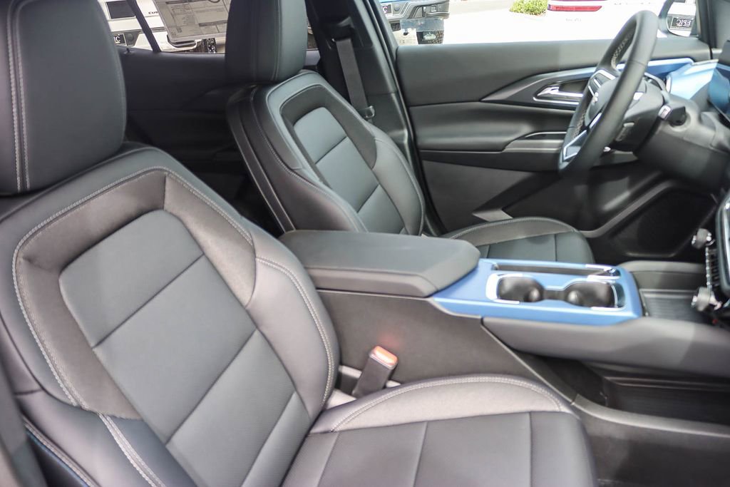 New 2026 Chevrolet Equinox EV LT image 15