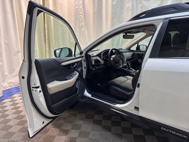 Certified 2025 Subaru Outback Limited image 10