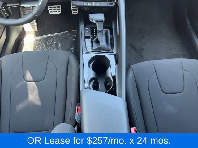 New 2025 Hyundai Elantra SEL image 30