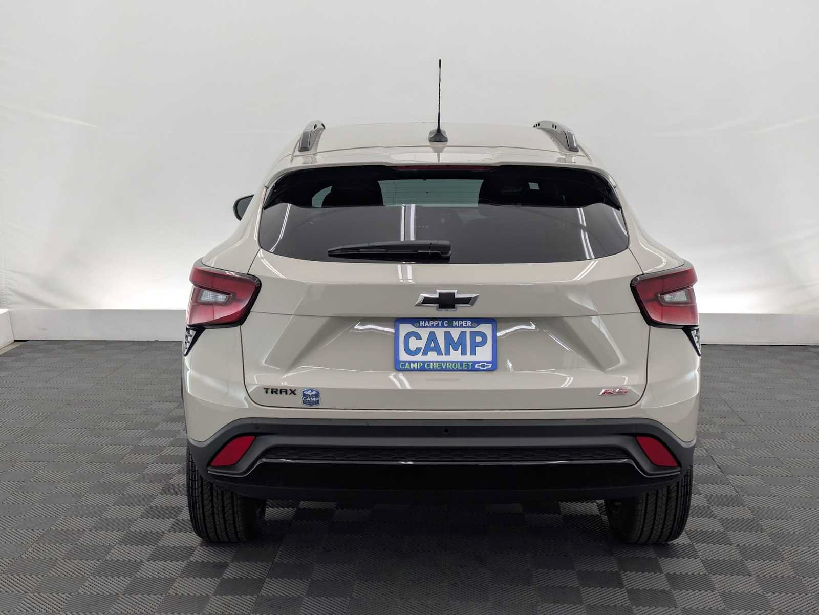 New 2026 Chevrolet Trax RS w/ Sunroof Package FWD image 5