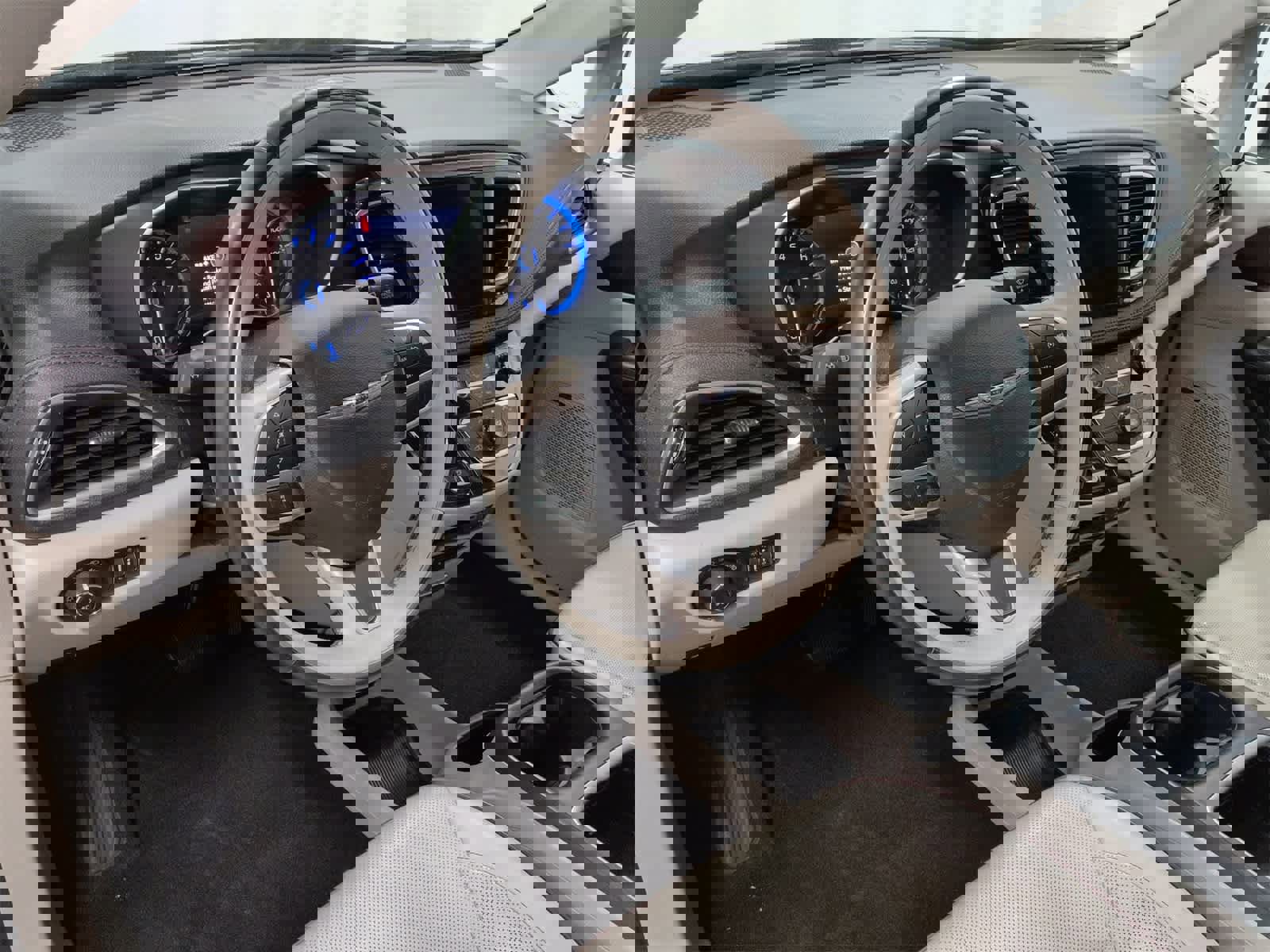 Certified 2017 Chrysler Pacifica Limited image 11