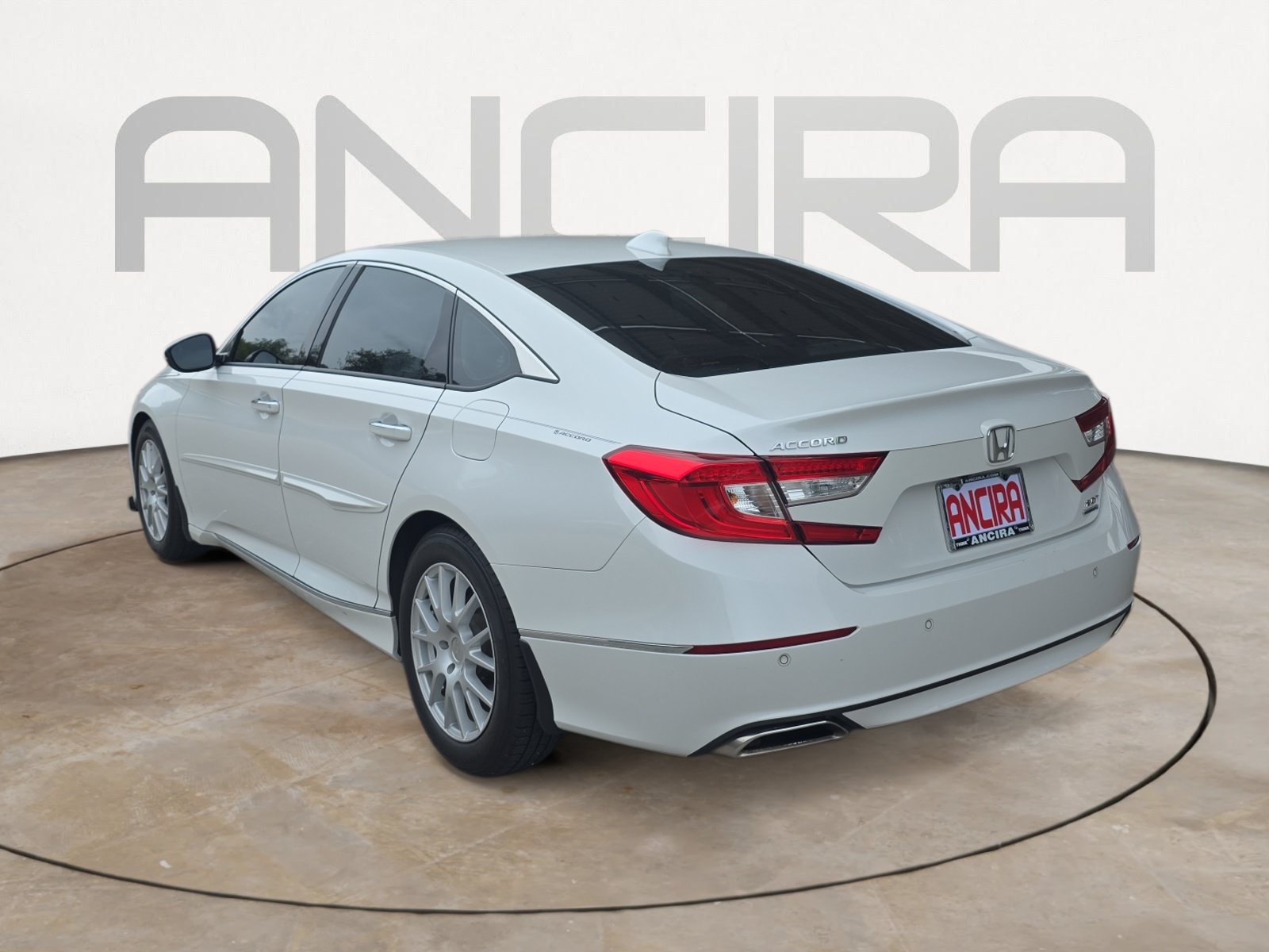 Used 2021 Honda Accord Touring image 6