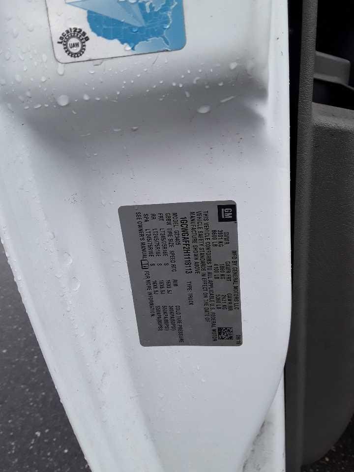 Used 2017 Chevrolet Express 2500 image 11