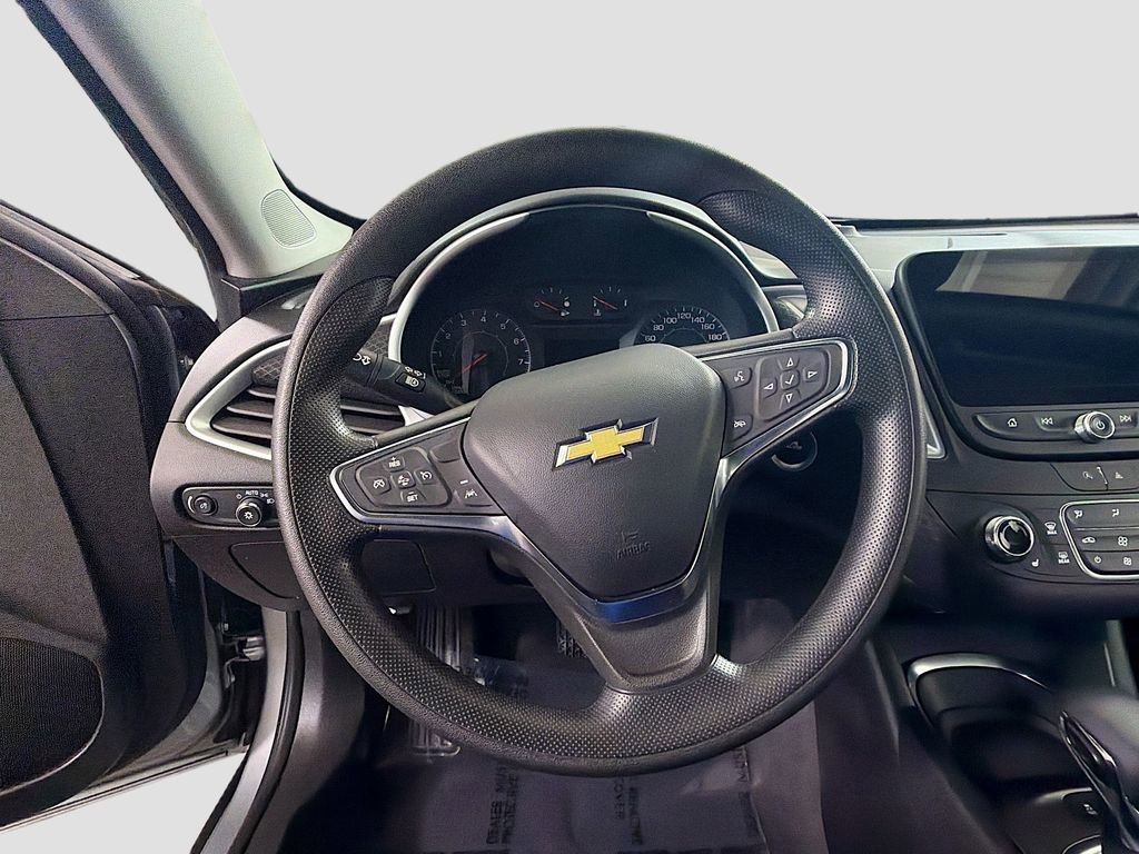 Used 2024 Chevrolet Malibu LT FWD image 11