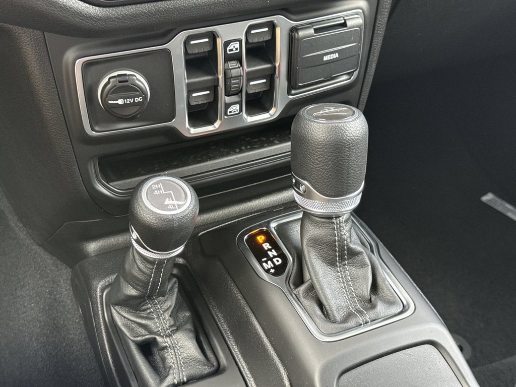 New 2026 Jeep Gladiator Sport AWD/4WD image 26