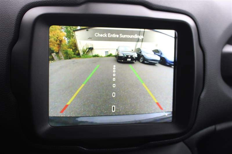 Used 2023 Jeep Renegade Latitude image 17