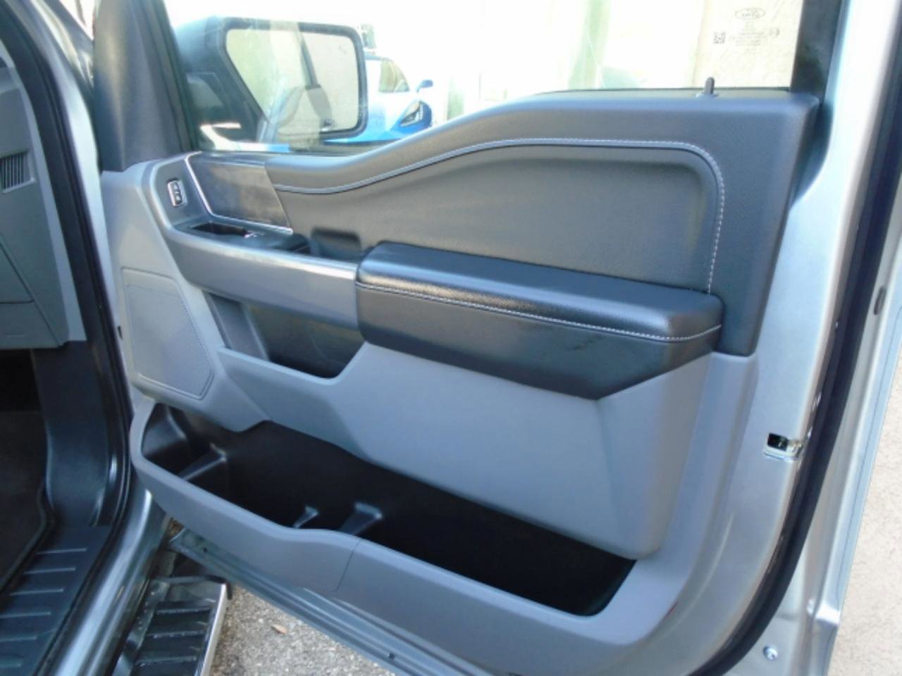 Used 2025 Ford F150 XLT w/ Equipment Group 301A Standard RWD image 16